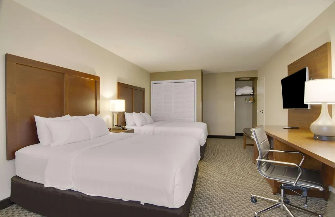 Comfort Inn Airport-1