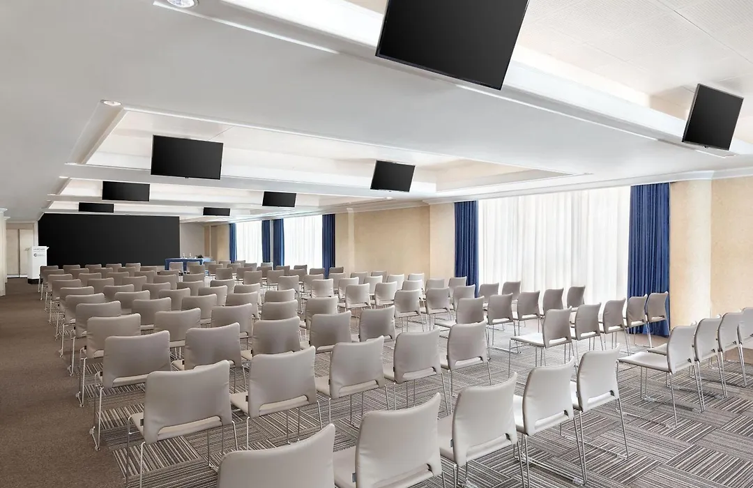 Courtyard By Marriott Rome Central Park-1