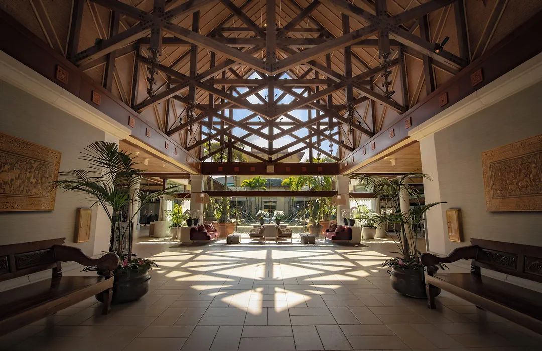 Universal'S Loews Royal Pacific Resort-1