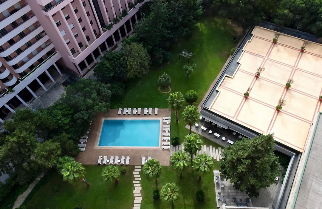 Lisbon Marriott Hotel-1