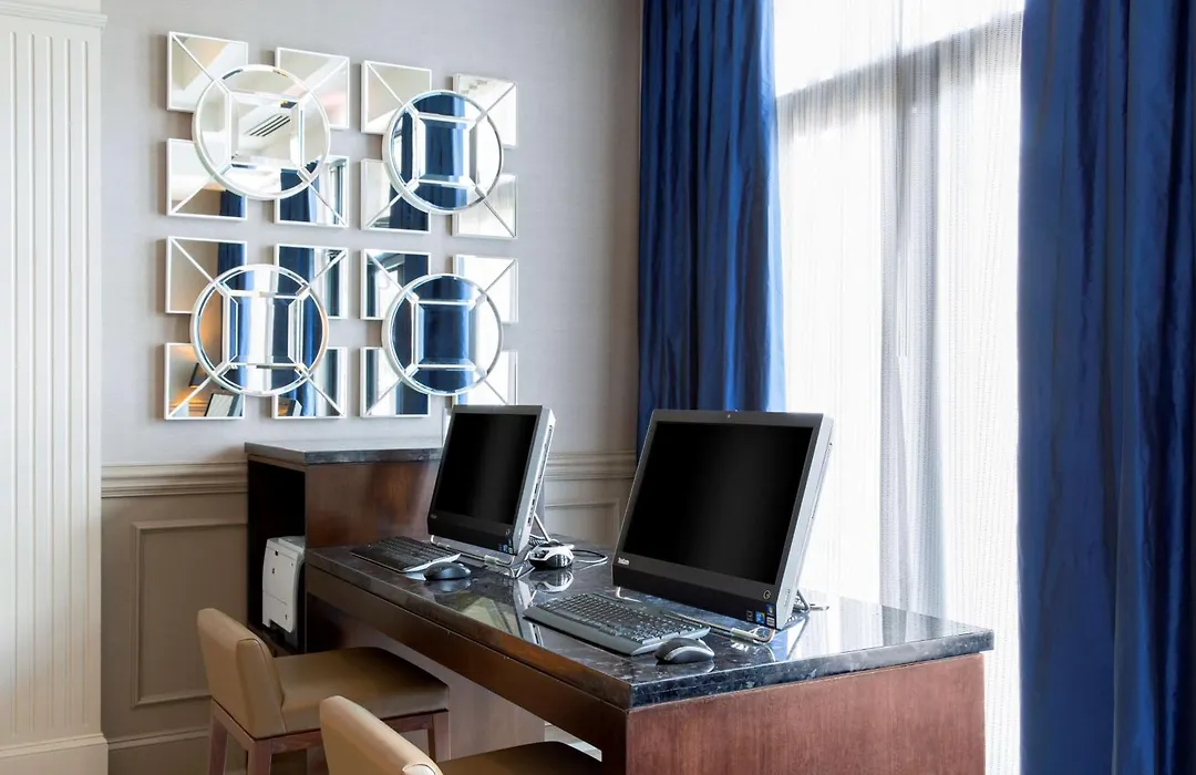 Doubletree By Hilton Historic Savannah-1