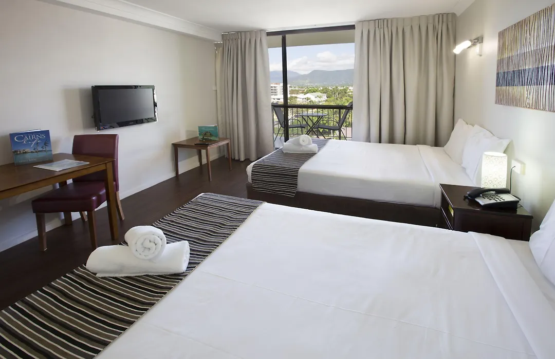 Cairns Plaza Hotel-1