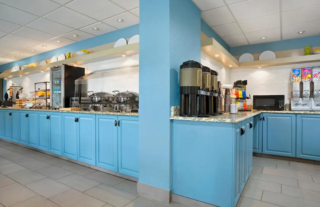 Country Inn & Suites By Radisson, Charlotte University Place, Nc-1