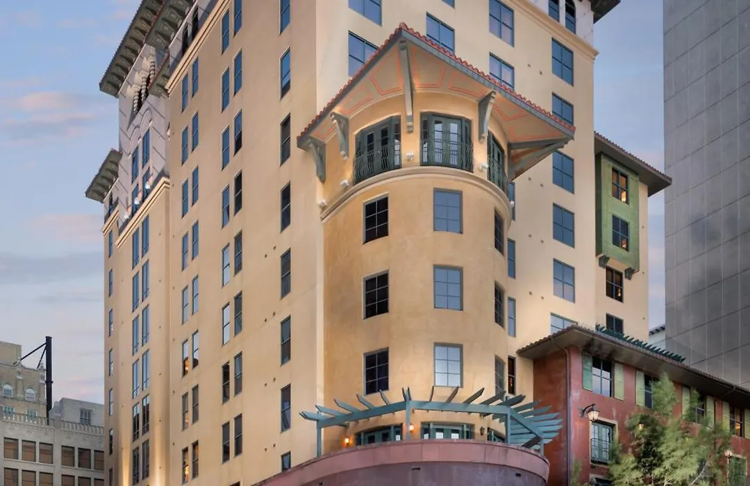 Hotel Valencia Riverwalk-1