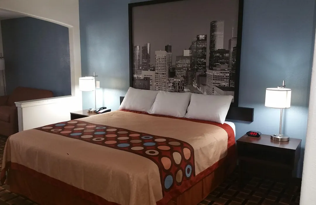 Quality Suites Houston Hobby Airport-1