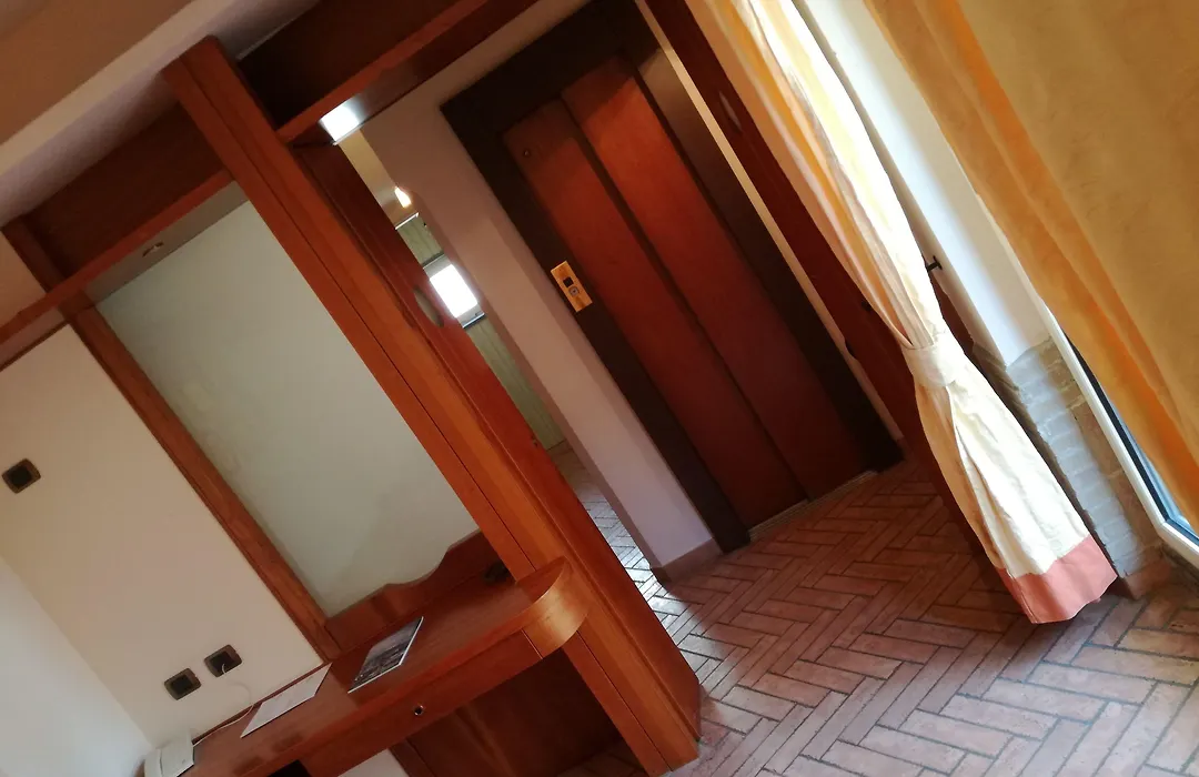 Hotel Suite Ares-1