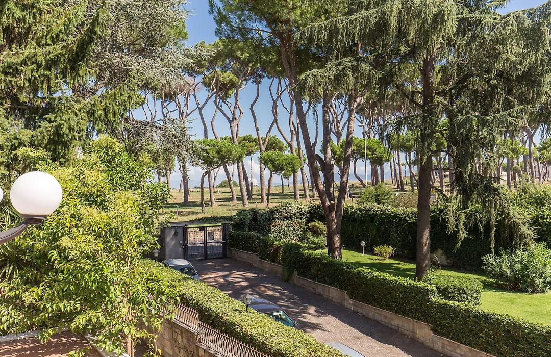 Pinewood Hotel Rome-1