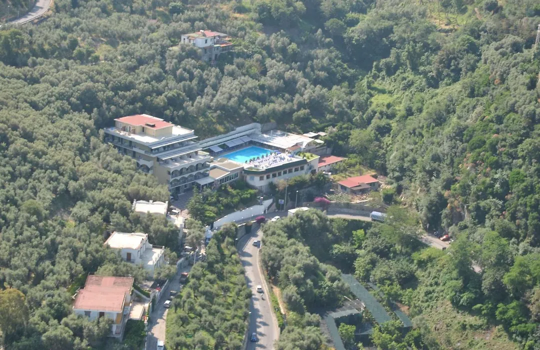 Best Western Hotel La Solara-1
