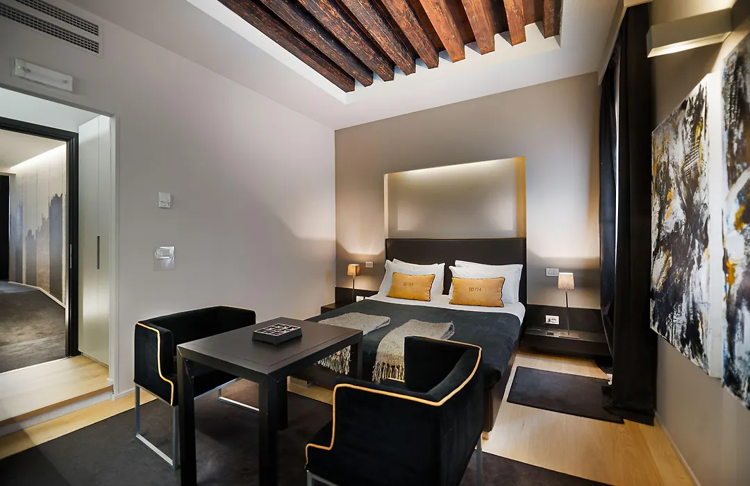 Charming House Dd724-1
