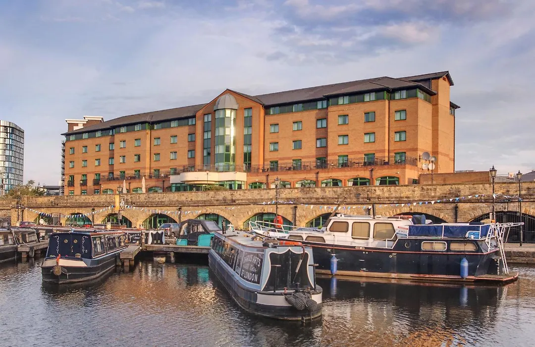 Sandman Signature Sheffield Quays Hotel-1