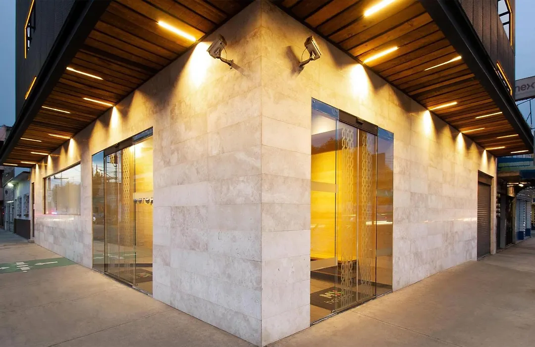 Hotel Mx Aeropuerto Cdmx, Trademark Collection By Wyndham-1