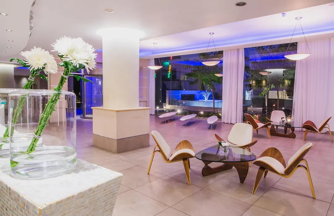 Napa Plaza Hotel (Adults Only)-1