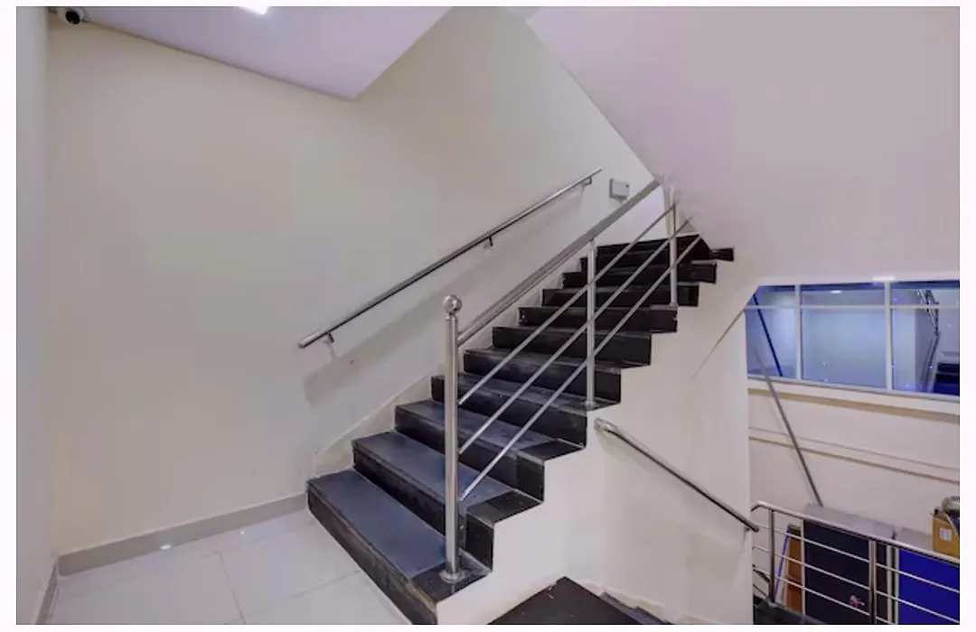 Hotel Regan Residency Near Shri Mahakaleshwar Jyotirlinga Temple-1