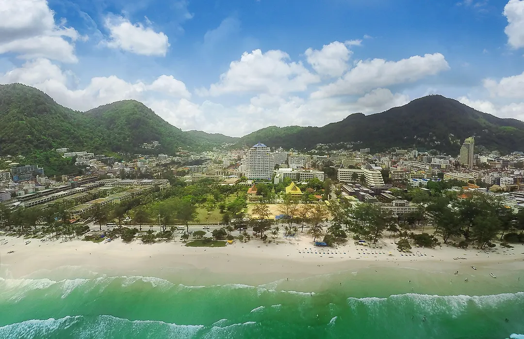Andaman Beach Suites Hotel, Patong Phuket-1