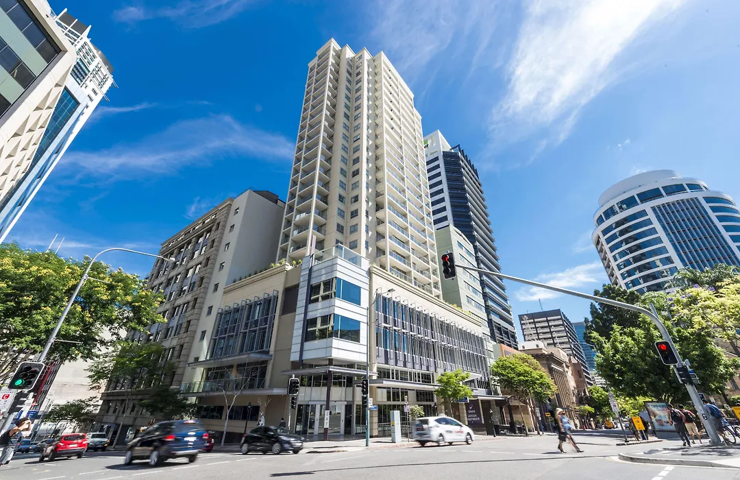 Oaks Brisbane Lexicon Suites-1