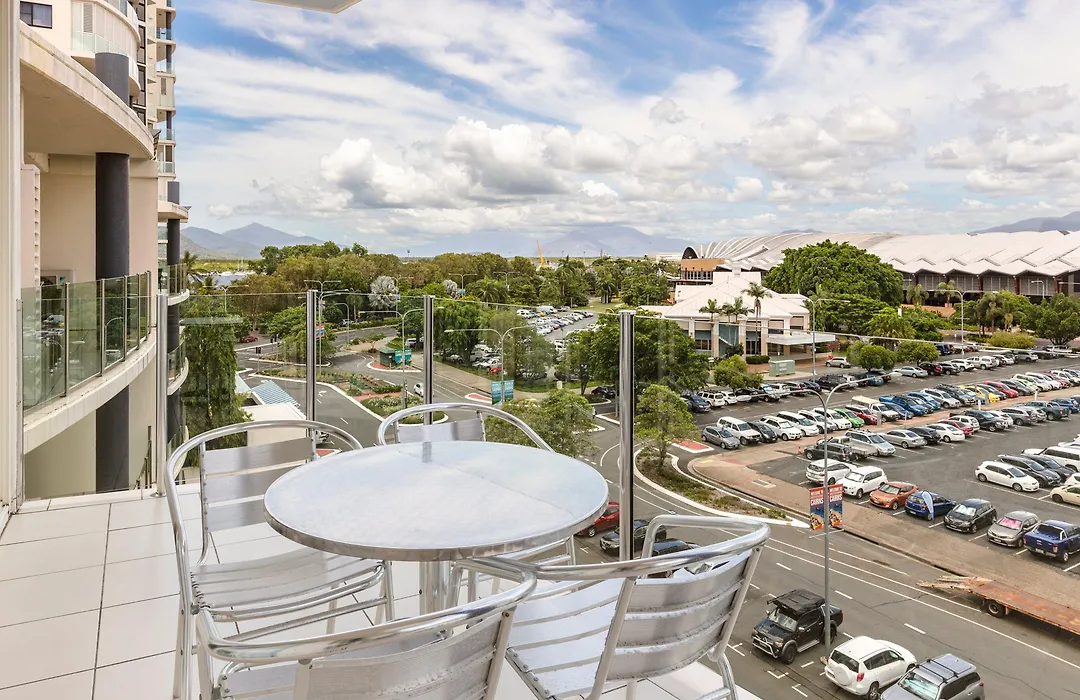 Park Regis City Quays-1