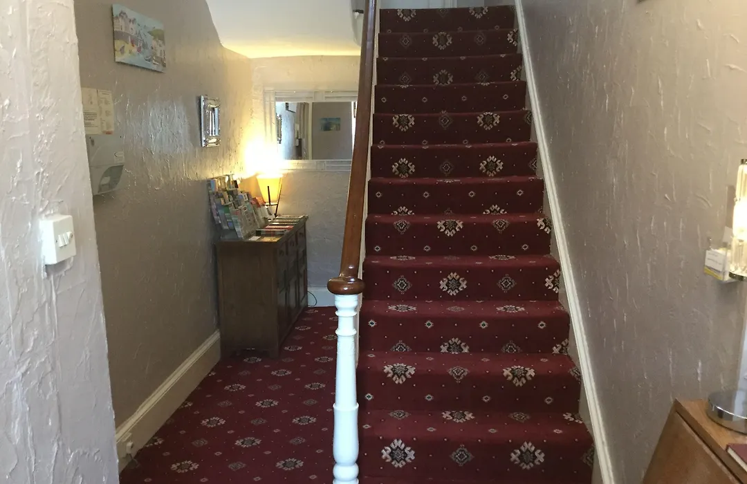 Newburgh Guesthouse-1
