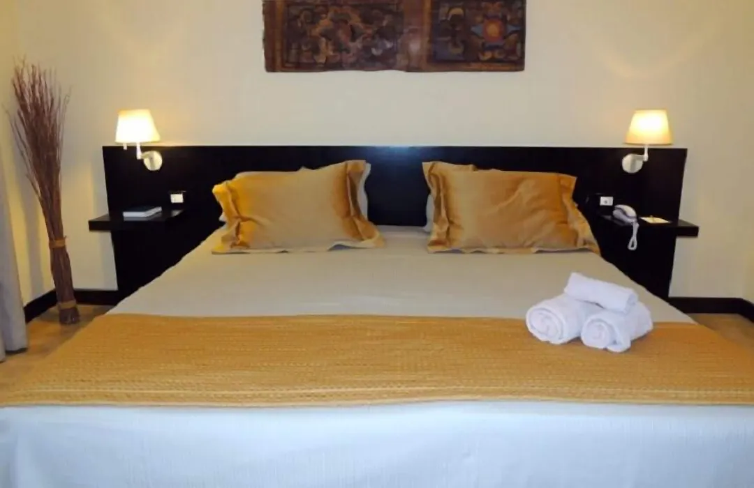 Ucciardhome Hotel-1