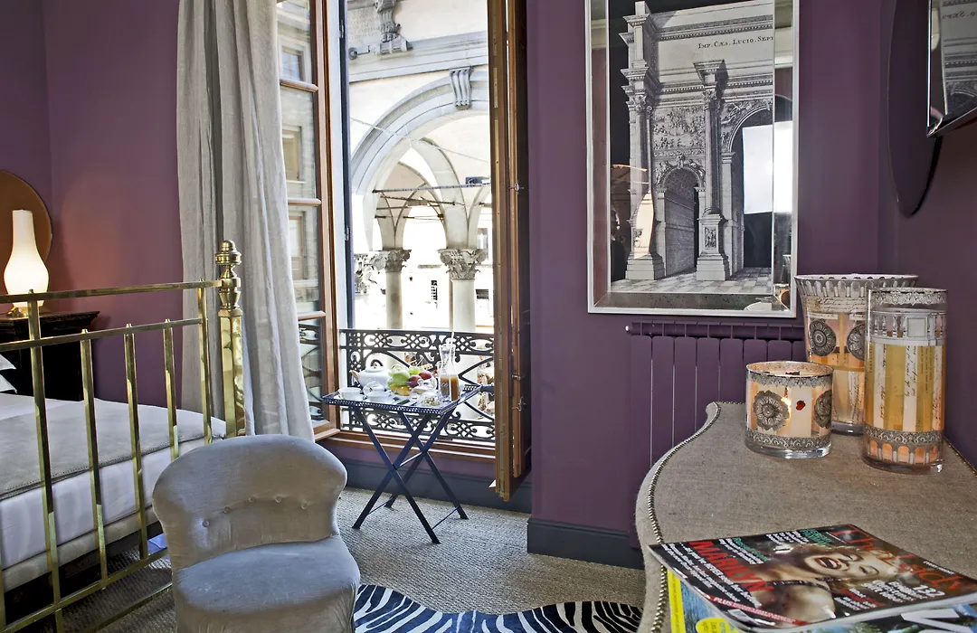 Porcellino Gallery Art Boutique Bb-1