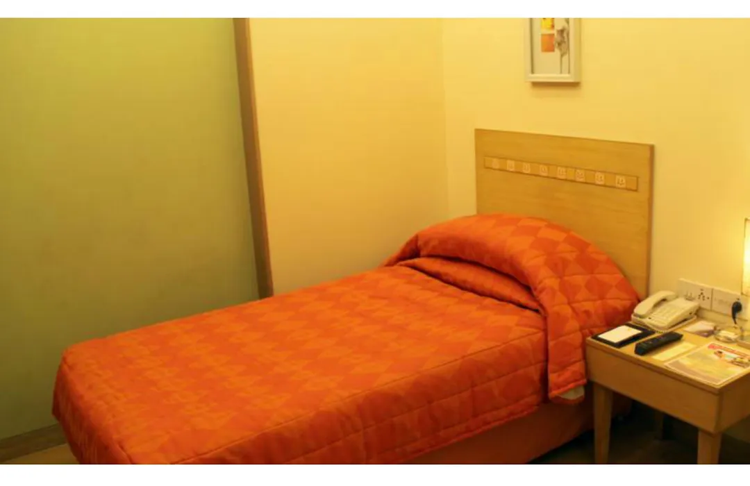 The Shalimar Hotel, Kemps Corner-1