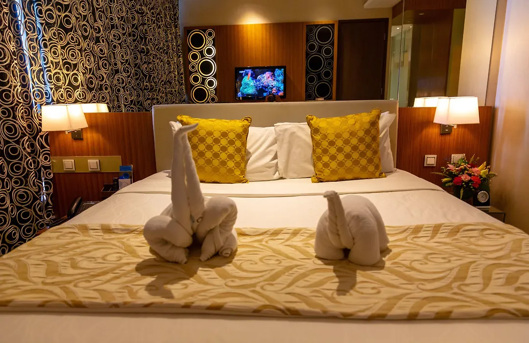 Hotel H2O-1