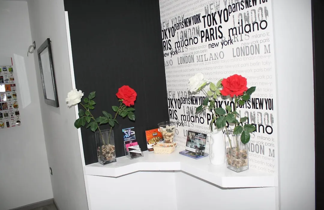 Hostal Mh Fuencarral-1
