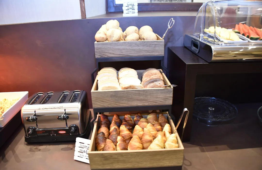 Solo Experience Hotel-1