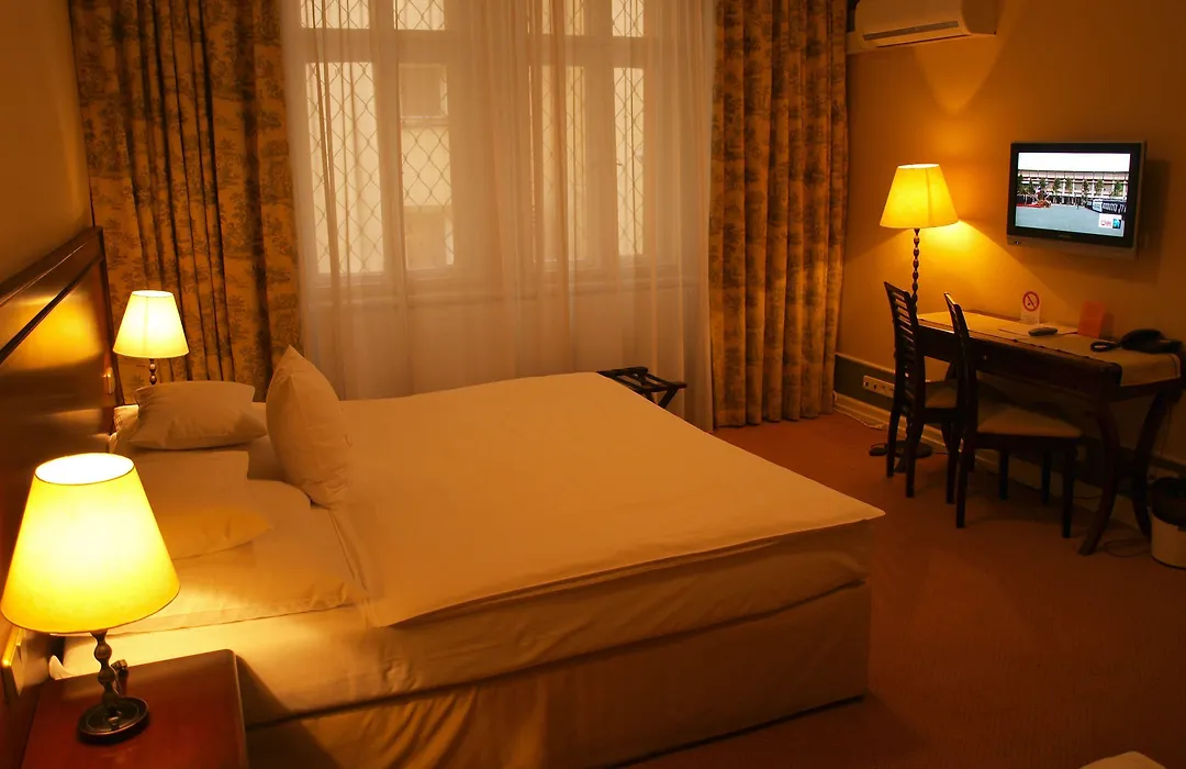Antik Hotel Prague-1
