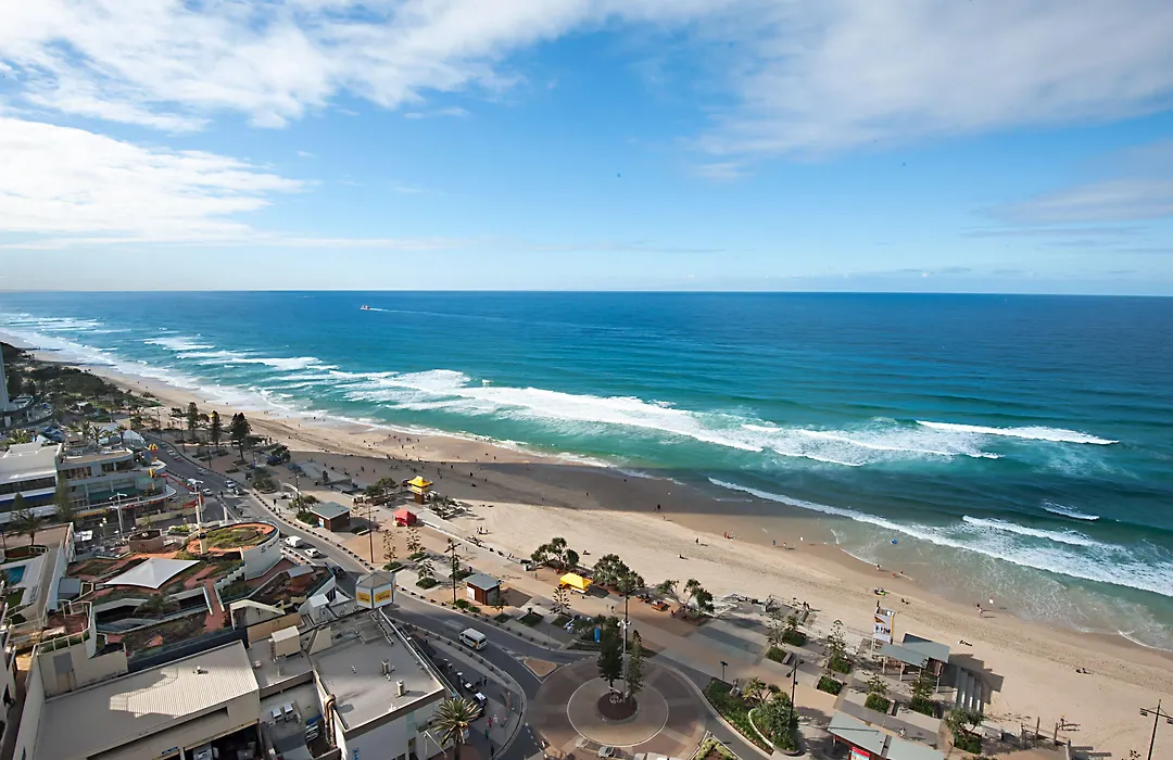 Surfers International Apartments-1