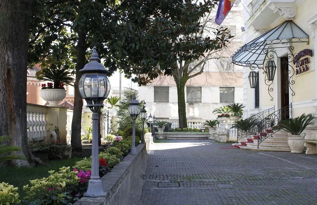 Hotel Villa Pinciana-1