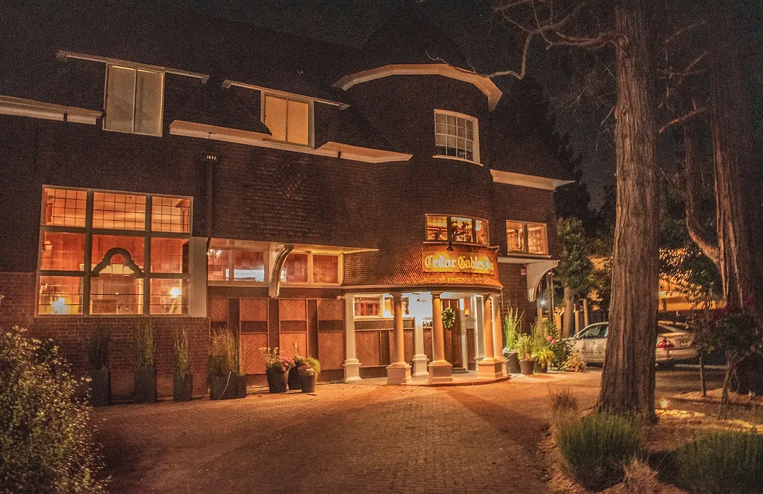Cedar Gables Inn-1
