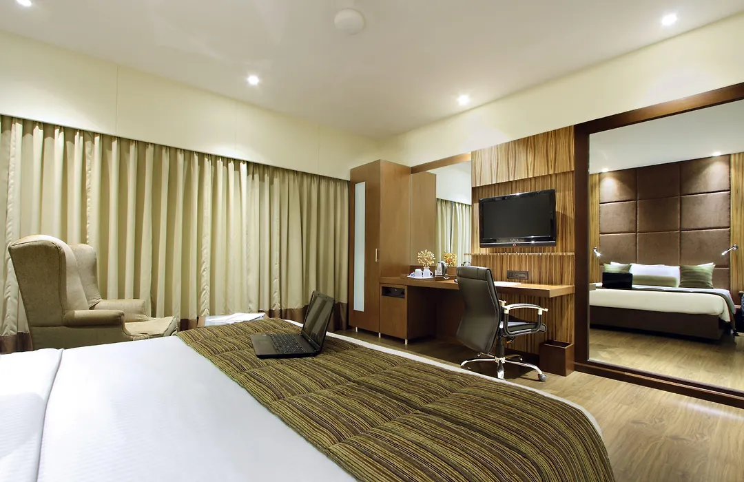 Hotel Express Towers-1