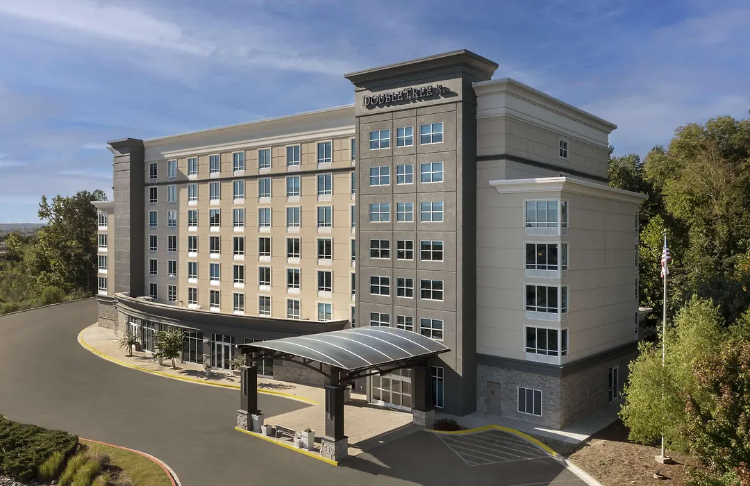 Doubletree By Hilton Chattanooga Hamilton Place-1
