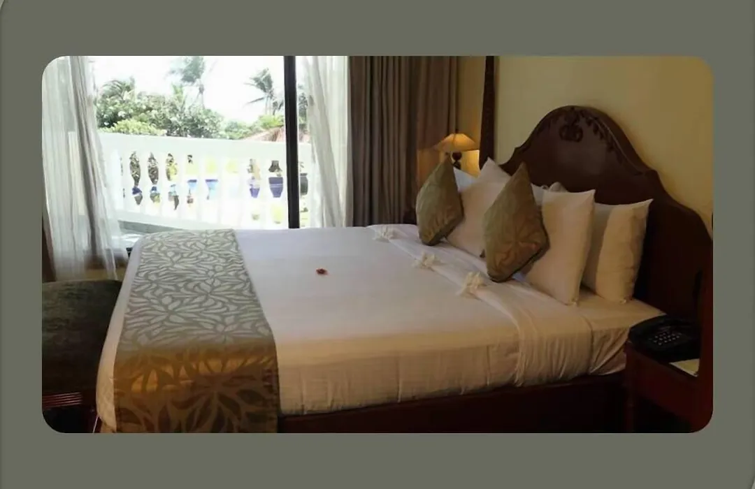 The Hans Coco Palm Beachfront Resort-1