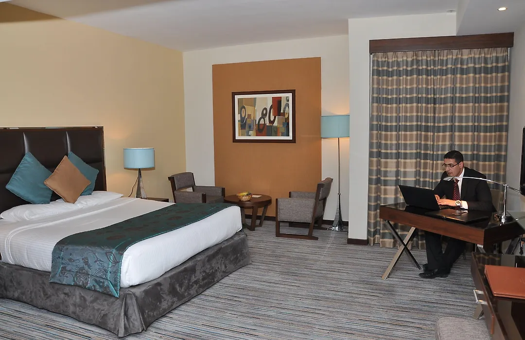 Phoenix Plaza Hotel Apartments-1