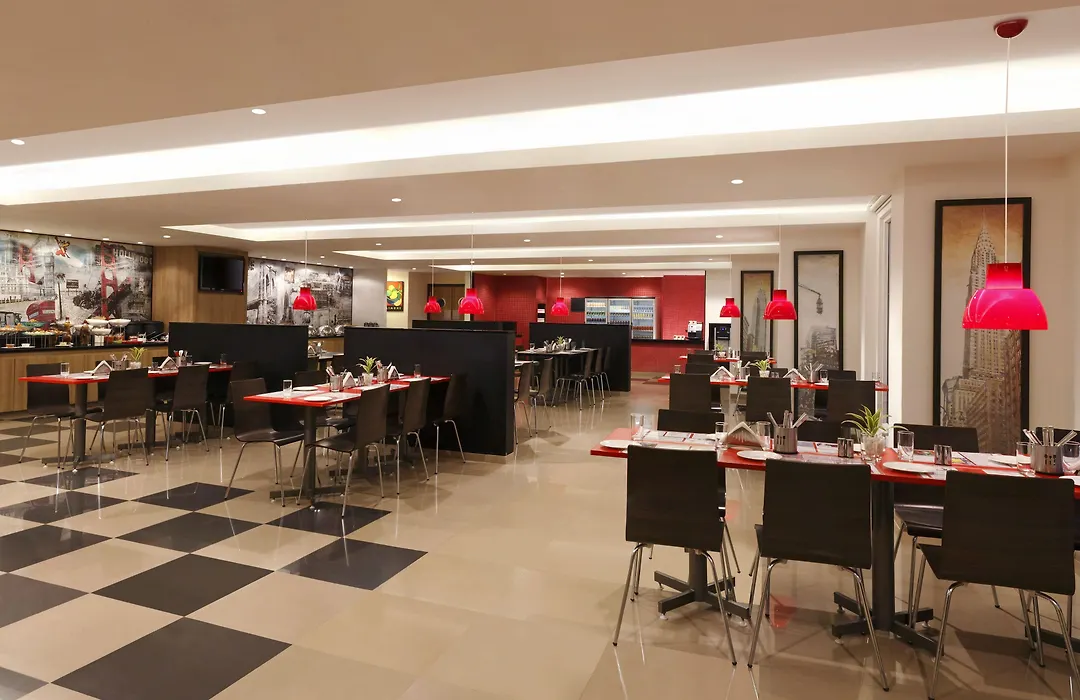 Red Fox By Lemon Tree Hotels, Hyderabad-1