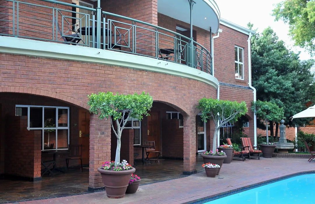 Premier Hotel Falstaff-1