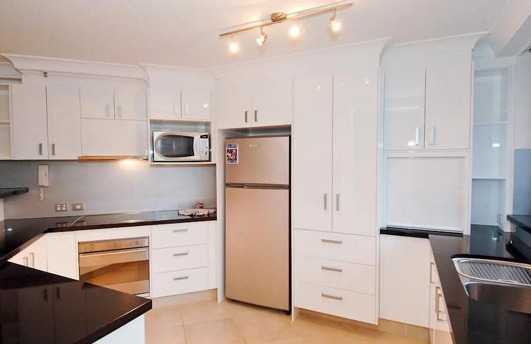 Biarritz Apartments Gold Coast-1