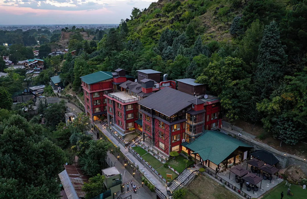 Golden Tulip Srinagar-1