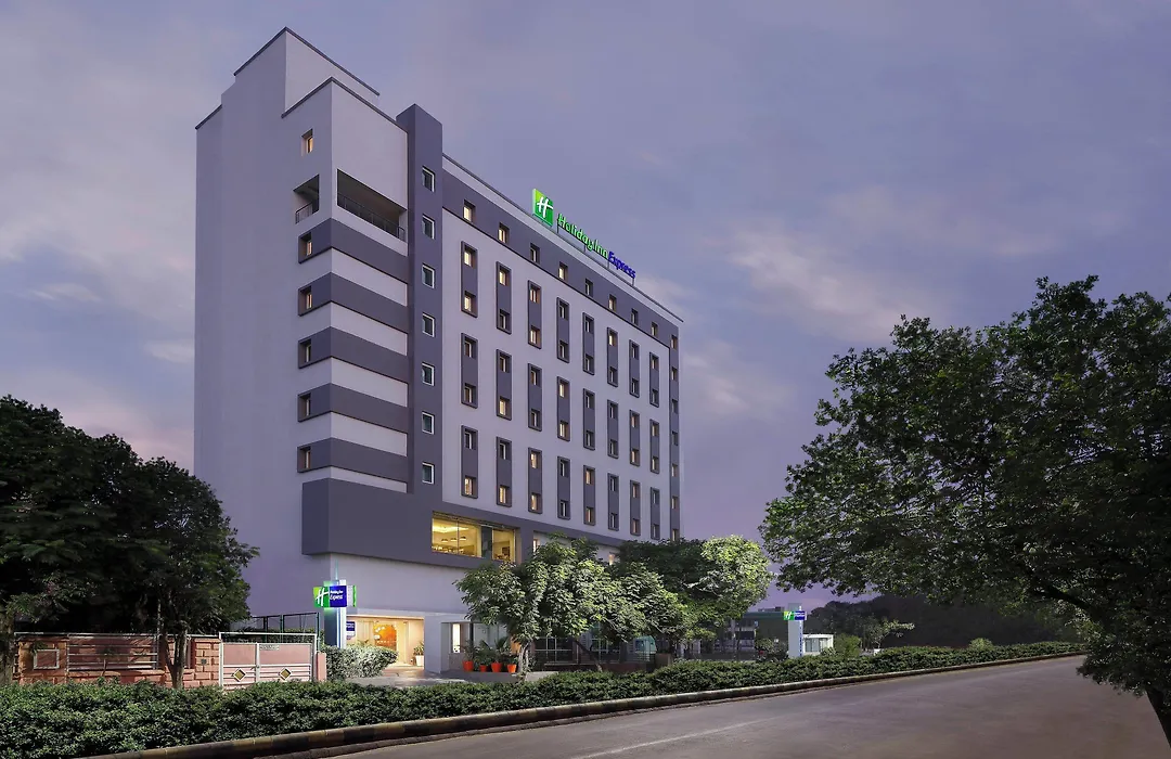 Holiday Inn Express Ahmedabad Prahlad Nagar By Ihg-1