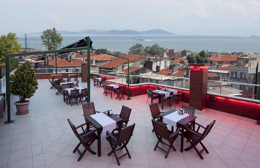 Nanda Hotel-1