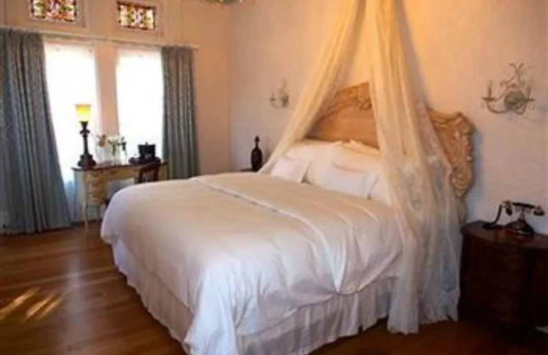 Patterson Inn-1
