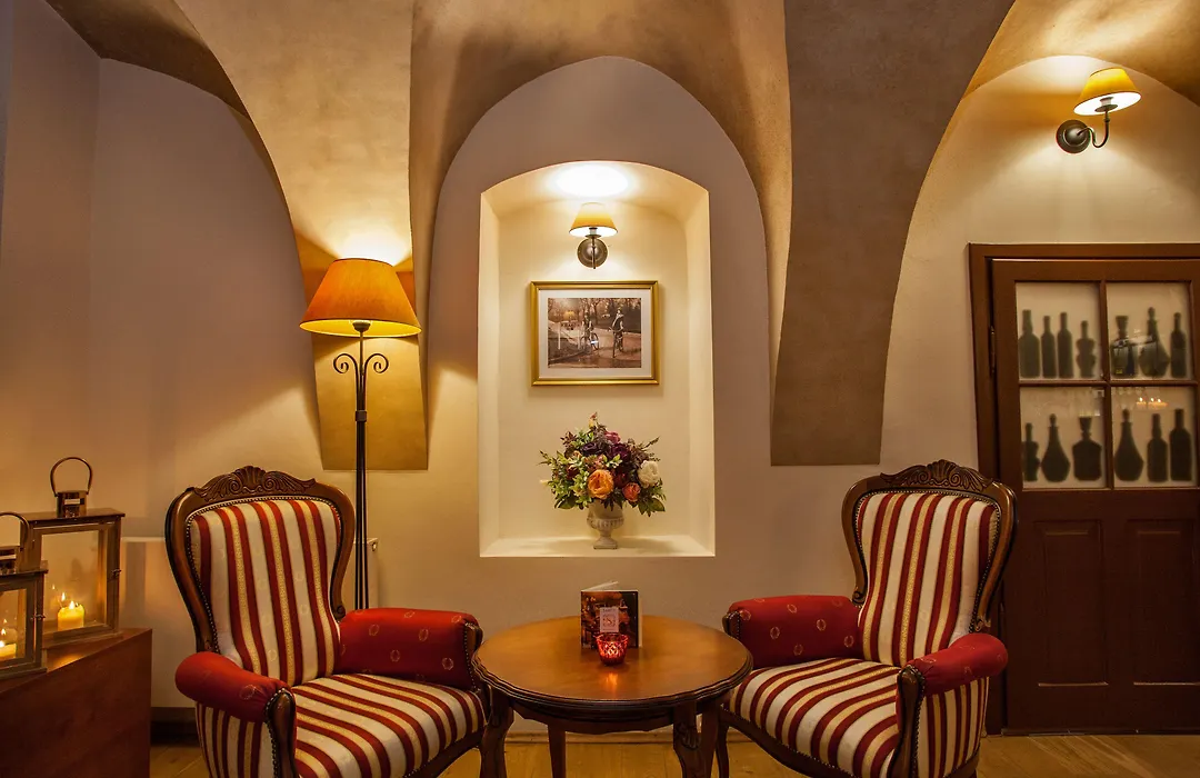 Hotel Santi-1