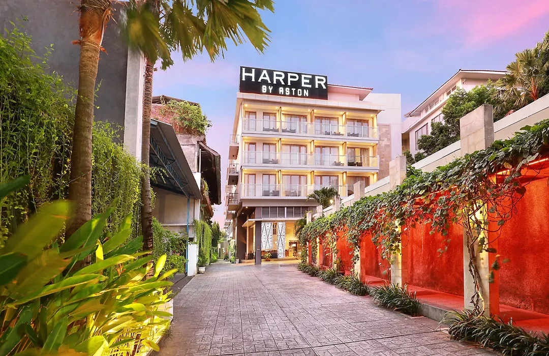 Harper Kuta Hotel By Aston-1