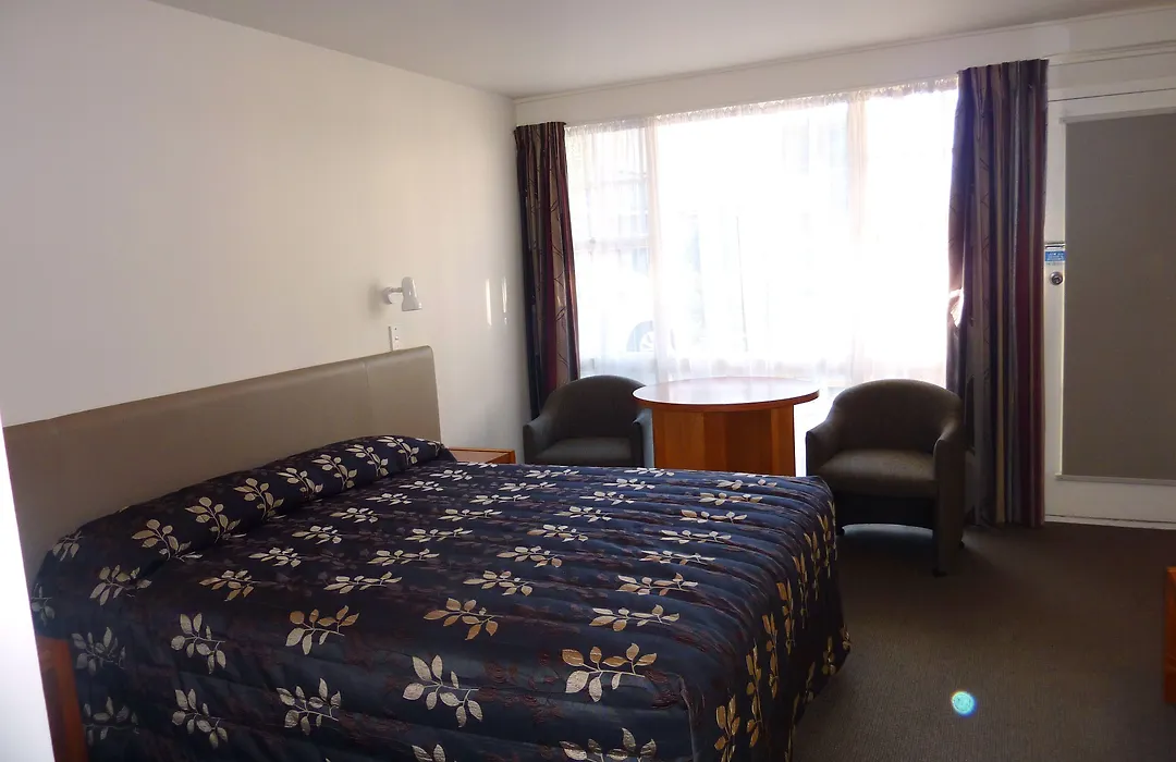 Colonial Inn Motel-1