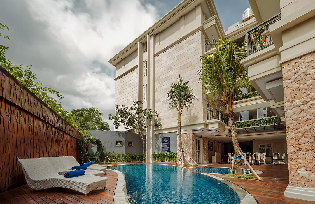 Alron Hotel Kuta-1