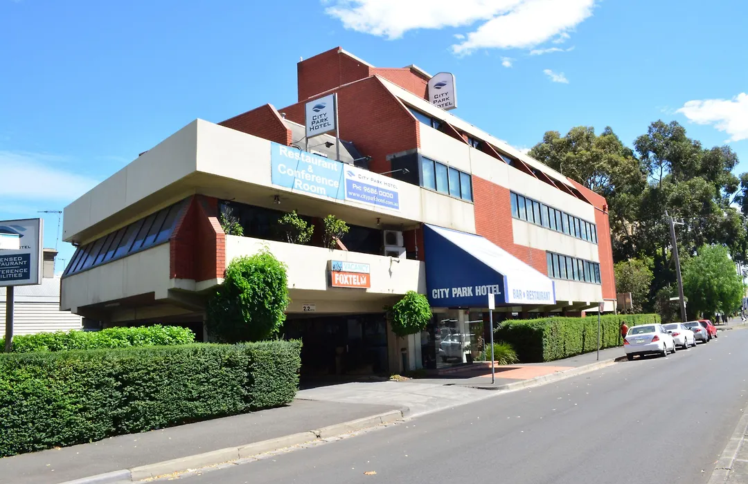City Park Hotel-1
