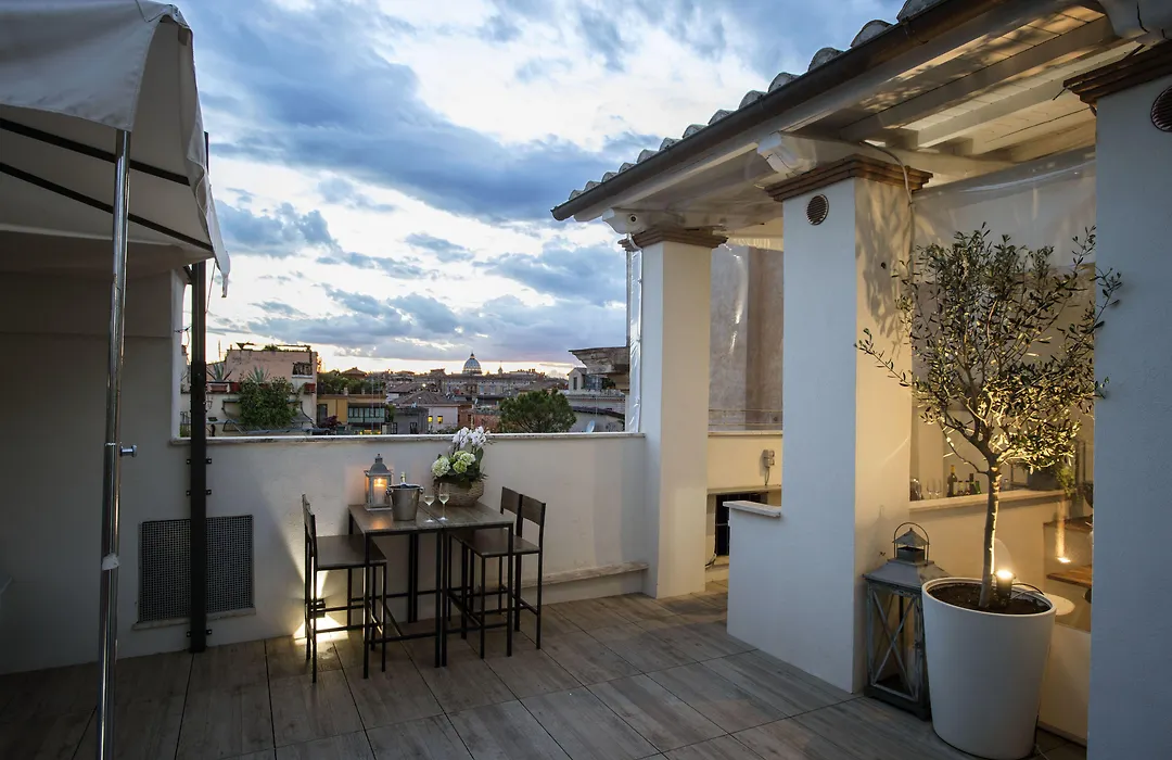 Terrace Pantheon Relais-1