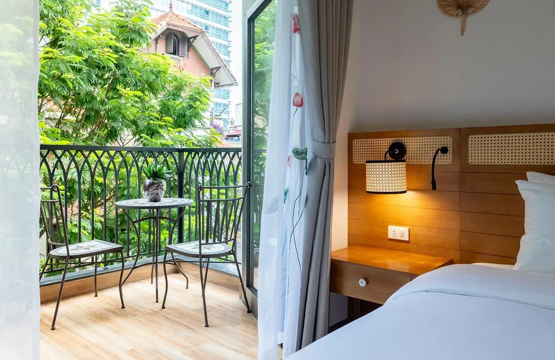 We Have Moved! Please Search For Madame Binh Luxury Homestay 5 Yen Ninh-1