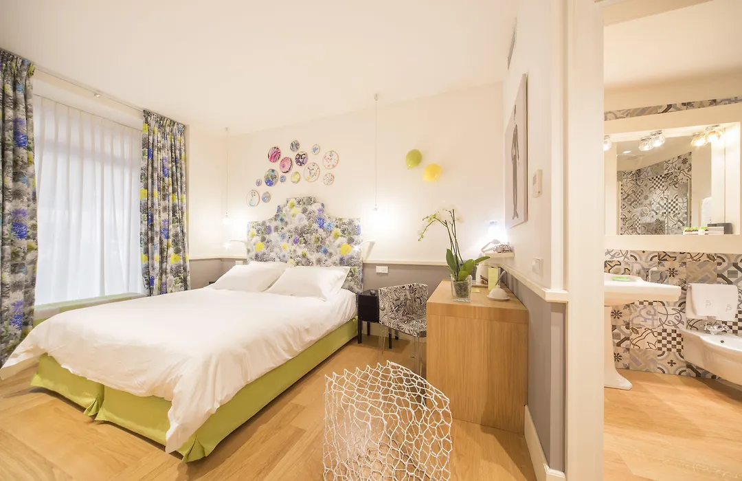 Cinque Rooms-1